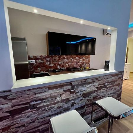 Hugo Bianca Lux Apartamento Belgrado Exterior foto