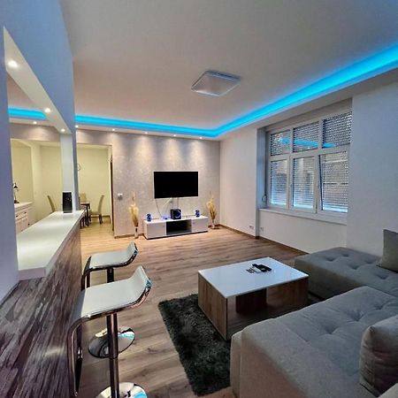 Hugo Bianca Lux Apartamento Belgrado Exterior foto