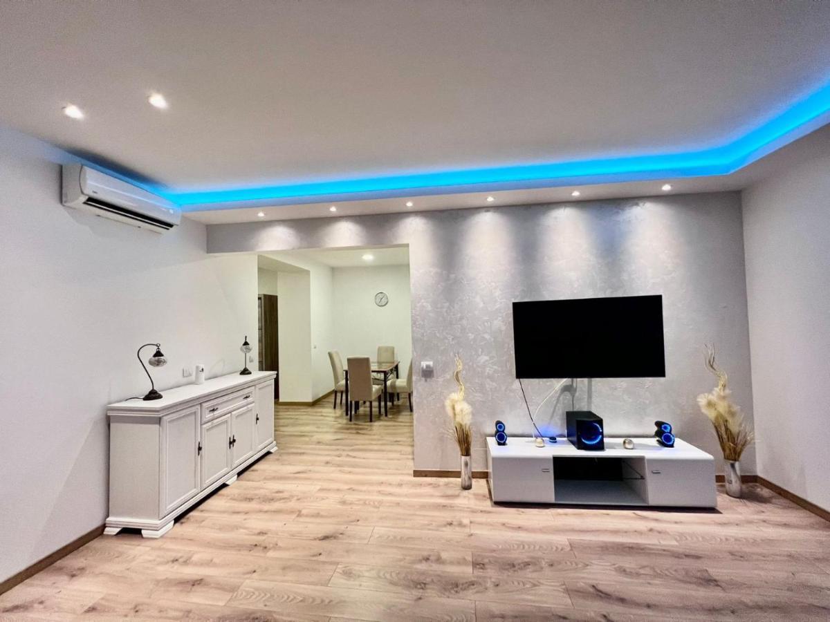 Hugo Bianca Lux Apartamento Belgrado Exterior foto
