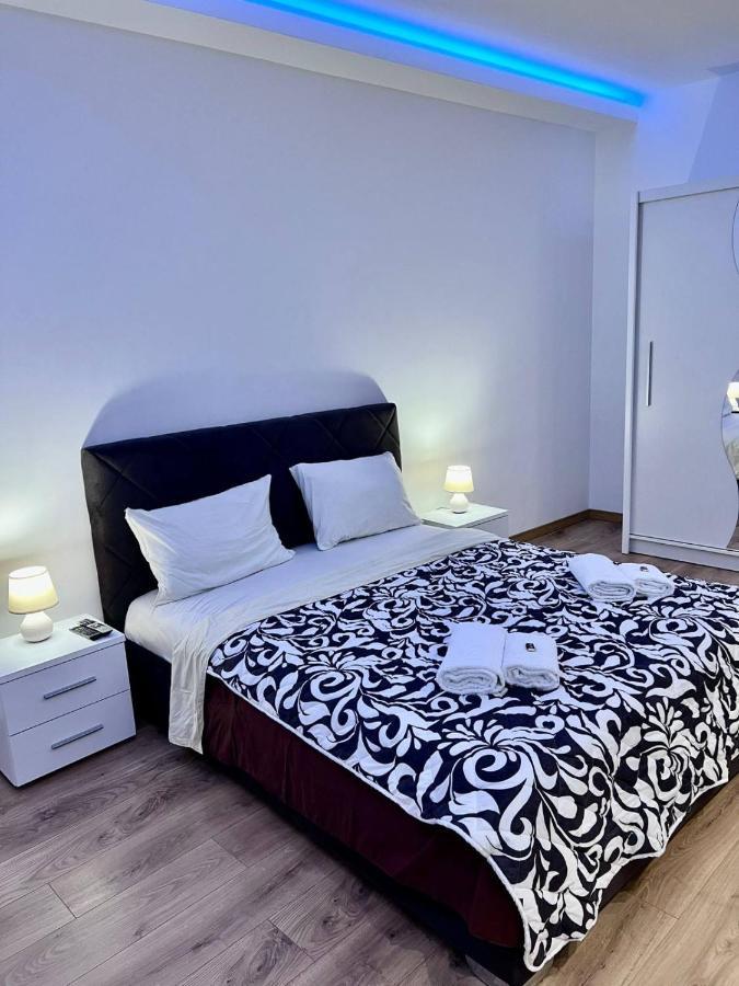 Hugo Bianca Lux Apartamento Belgrado Exterior foto